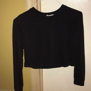 Plain black crop too sweater